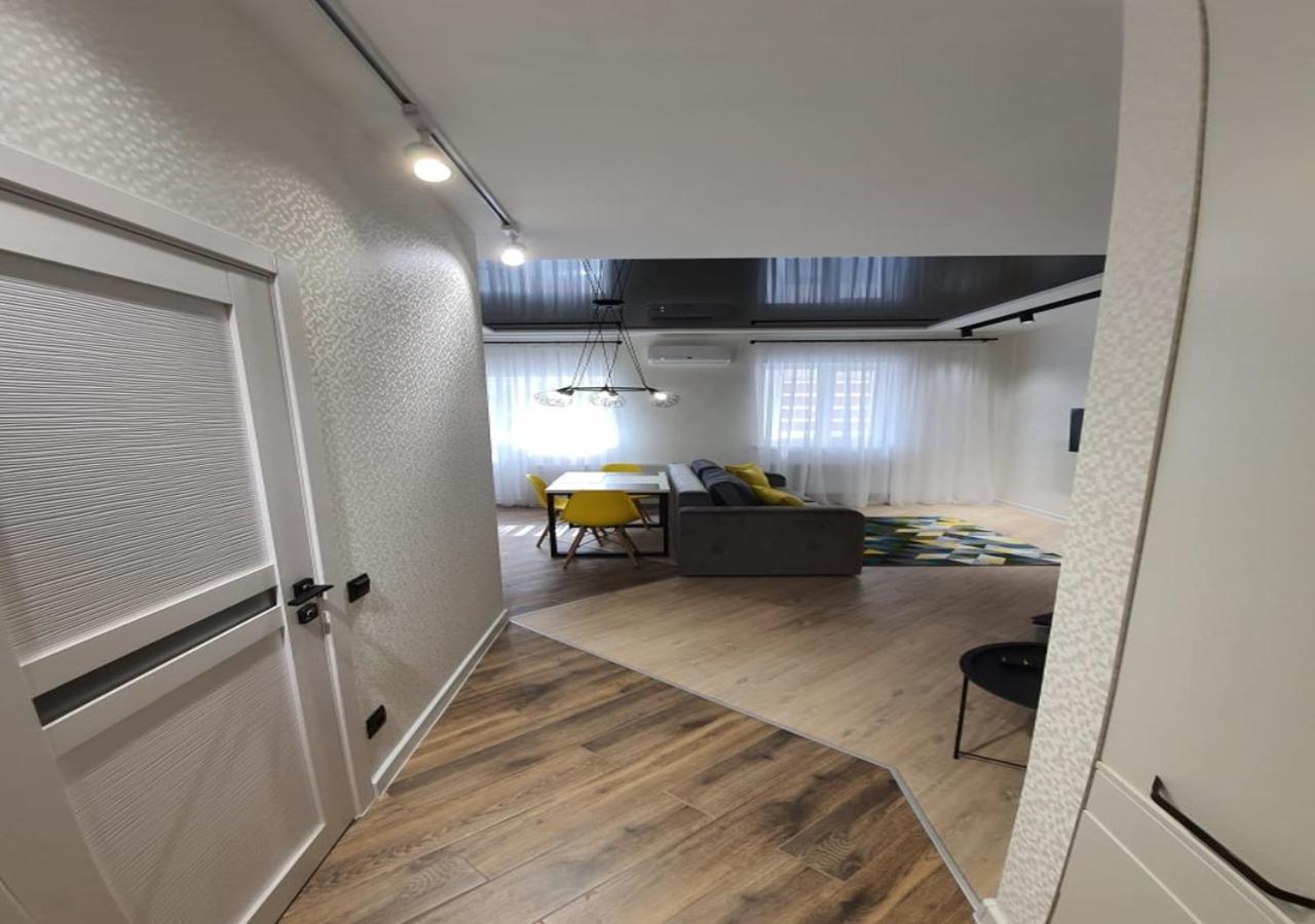 New Lux Apartment 2020 Carcóvia Exterior foto